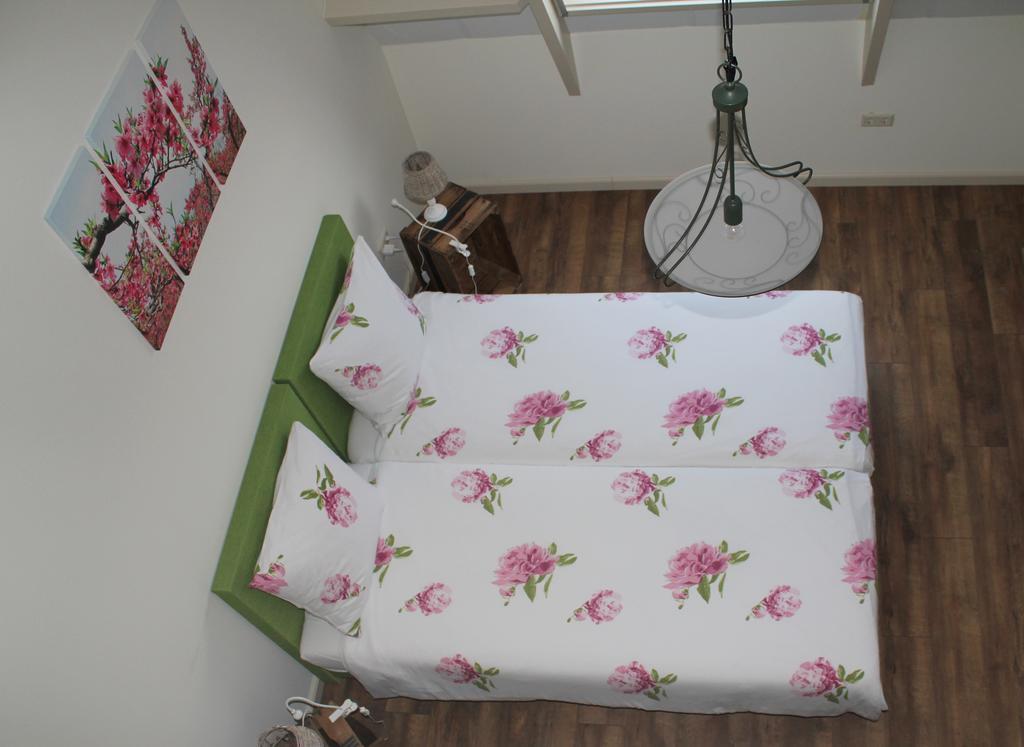 B&B De Bloesemgaard Eck en Wiel ห้อง รูปภาพ